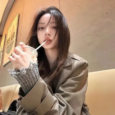 草裙春色
